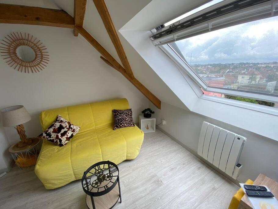 Esprit Jaune - Cosy Salengro - Sauna & Sport Club *